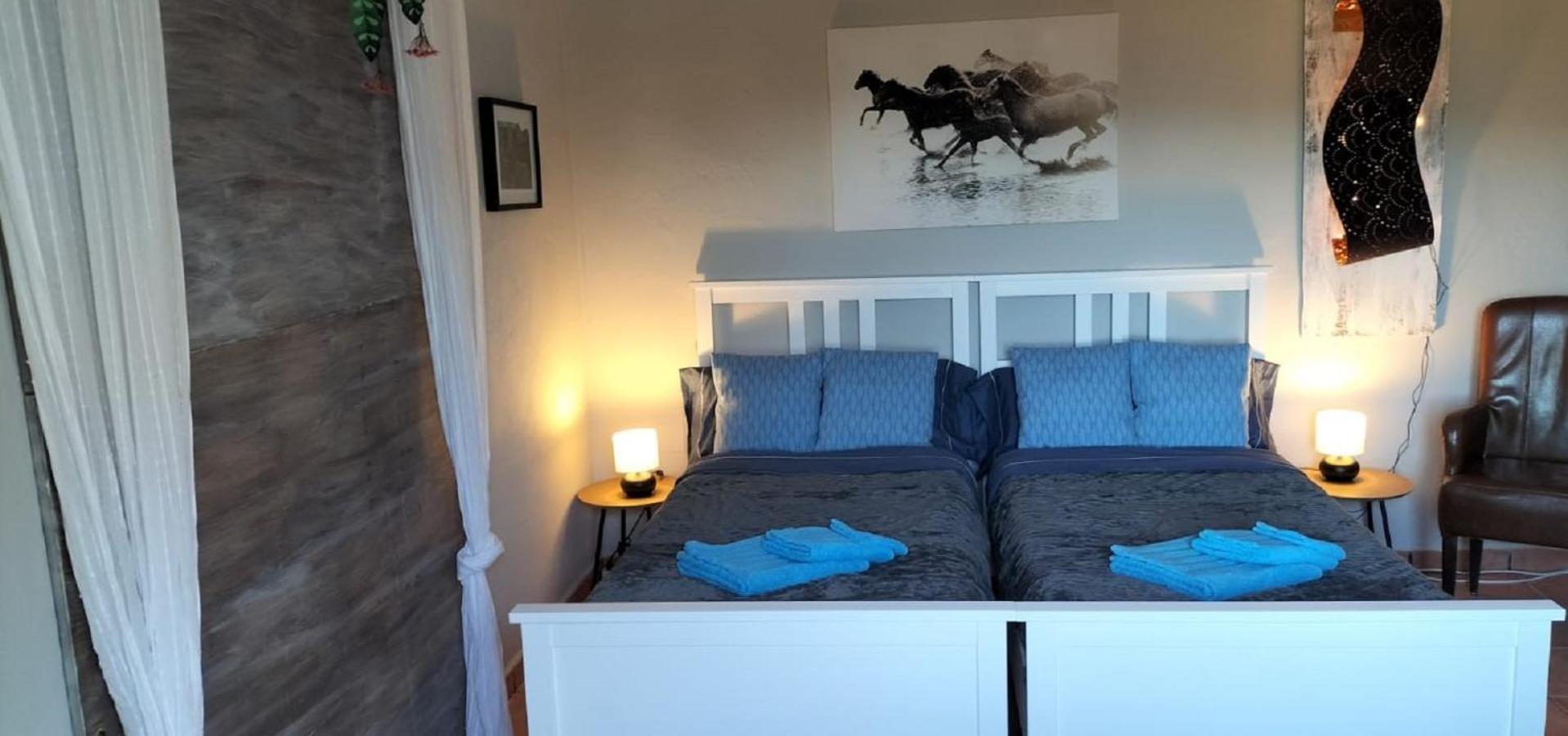 アロラ Casa Ceratonia Bed & Breakfast エクステリア 写真